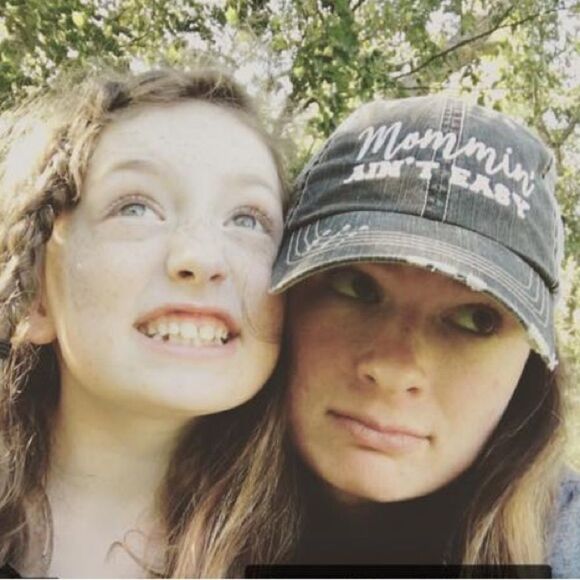 “Mommin’ Ain’t Easy” Embroidered Gray Trucker Cap • OSFM - Picture 4 of 10